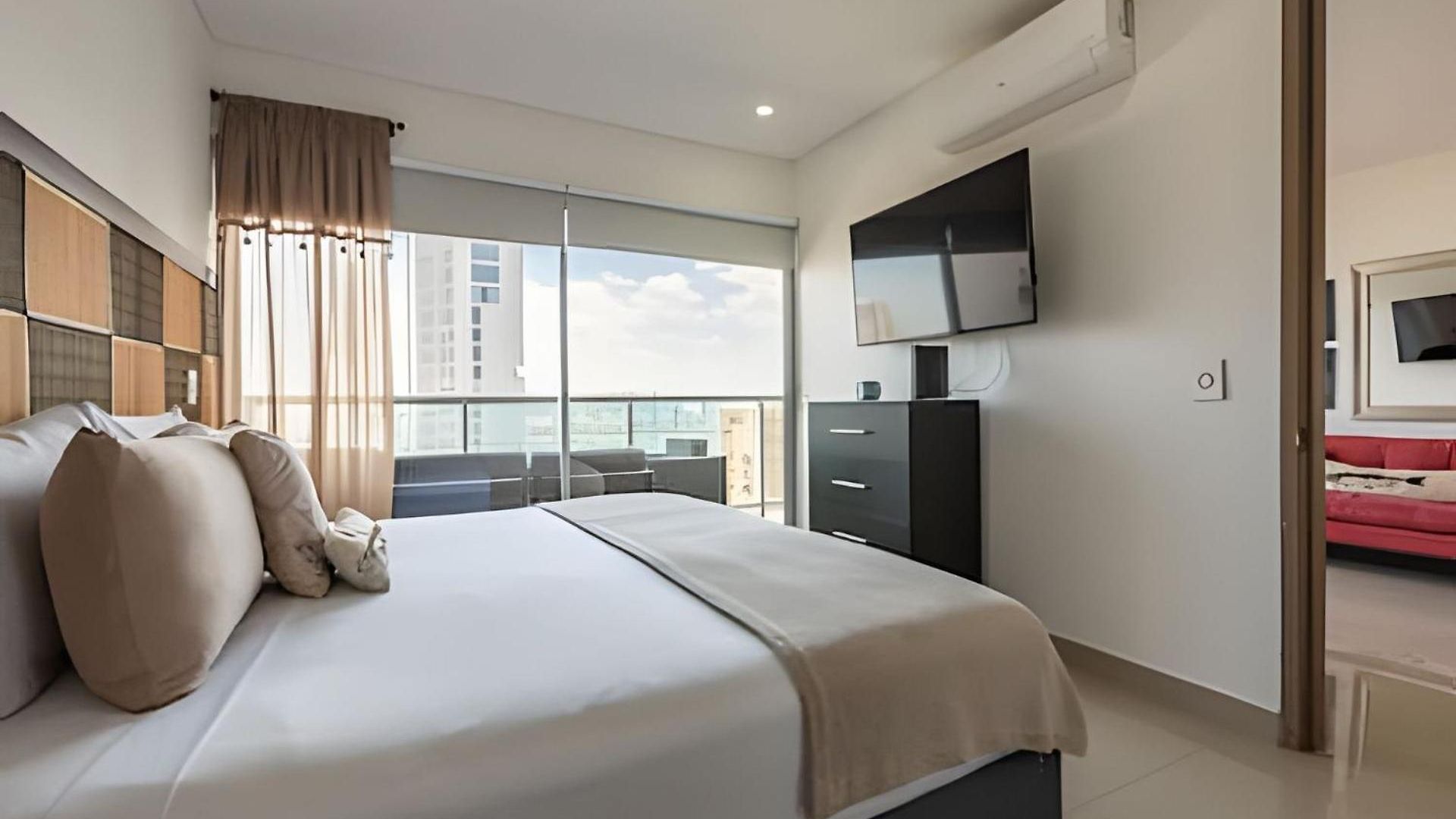 Infinitum - Spectacular Sea View 25th Floor *