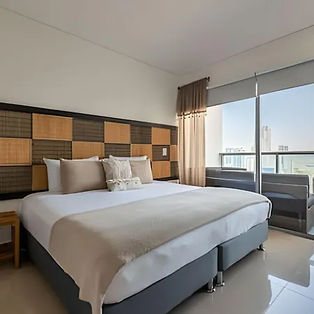 Infinitum - Spectacular Sea View 25th Floor *
